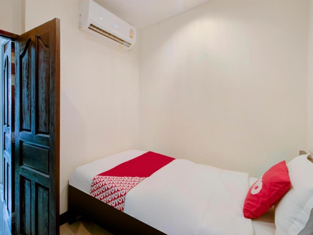 Oyo 253 Kk 11 Boutique Inn Bangkok Exterior foto